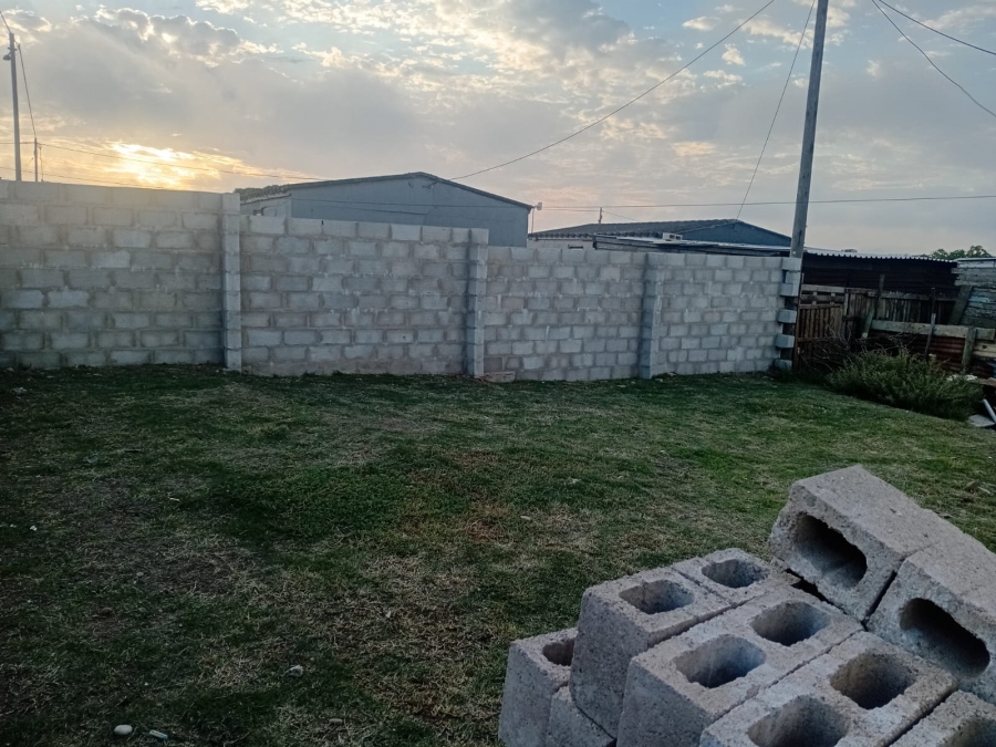1 Bedroom Property for Sale in Kwanonqaba Western Cape